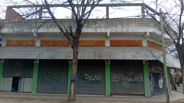increíble esquina don bosco y Marconi , la matanza Buenos Aires