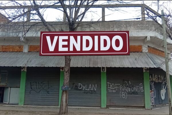 increíble esquina don bosco y Marconi , la matanza Buenos Aires